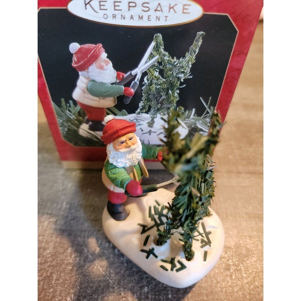 Hallmark 1997 prize Topiary‎ ornament Xmas Decor Santa Claus reindeer